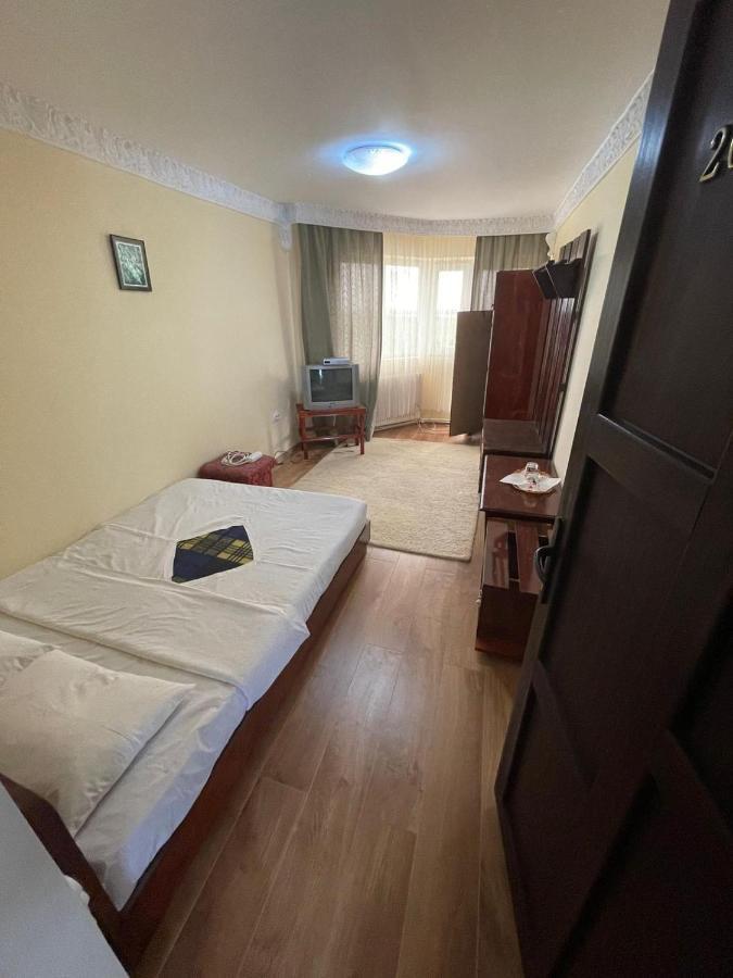 Motel Orion Obrejita Екстер'єр фото
