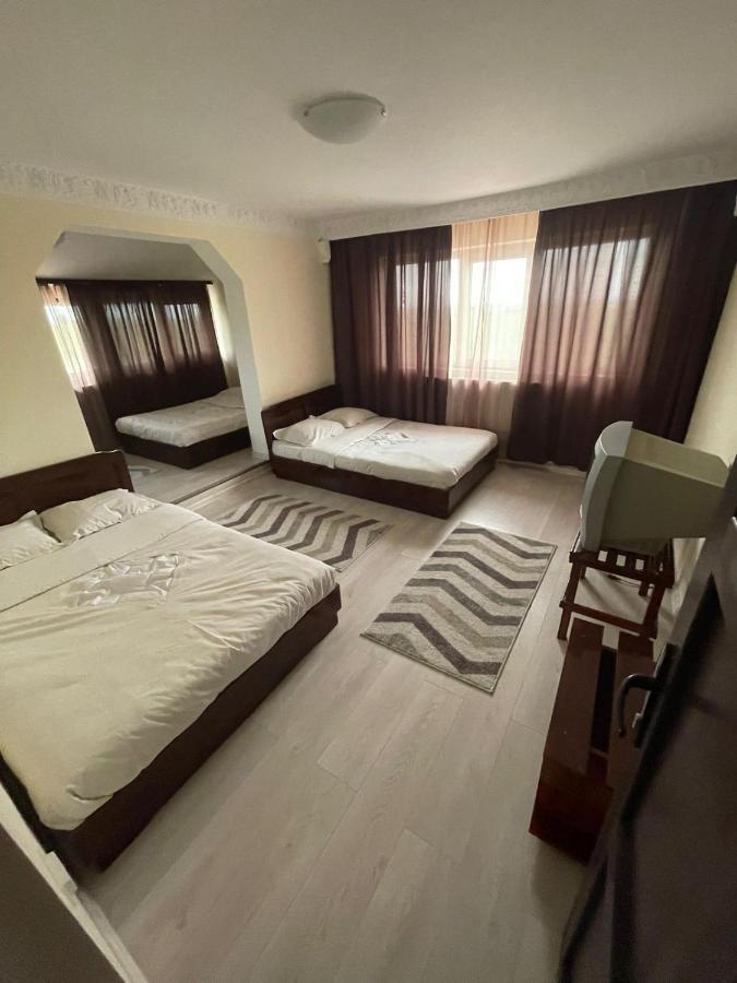 Motel Orion Obrejita Екстер'єр фото