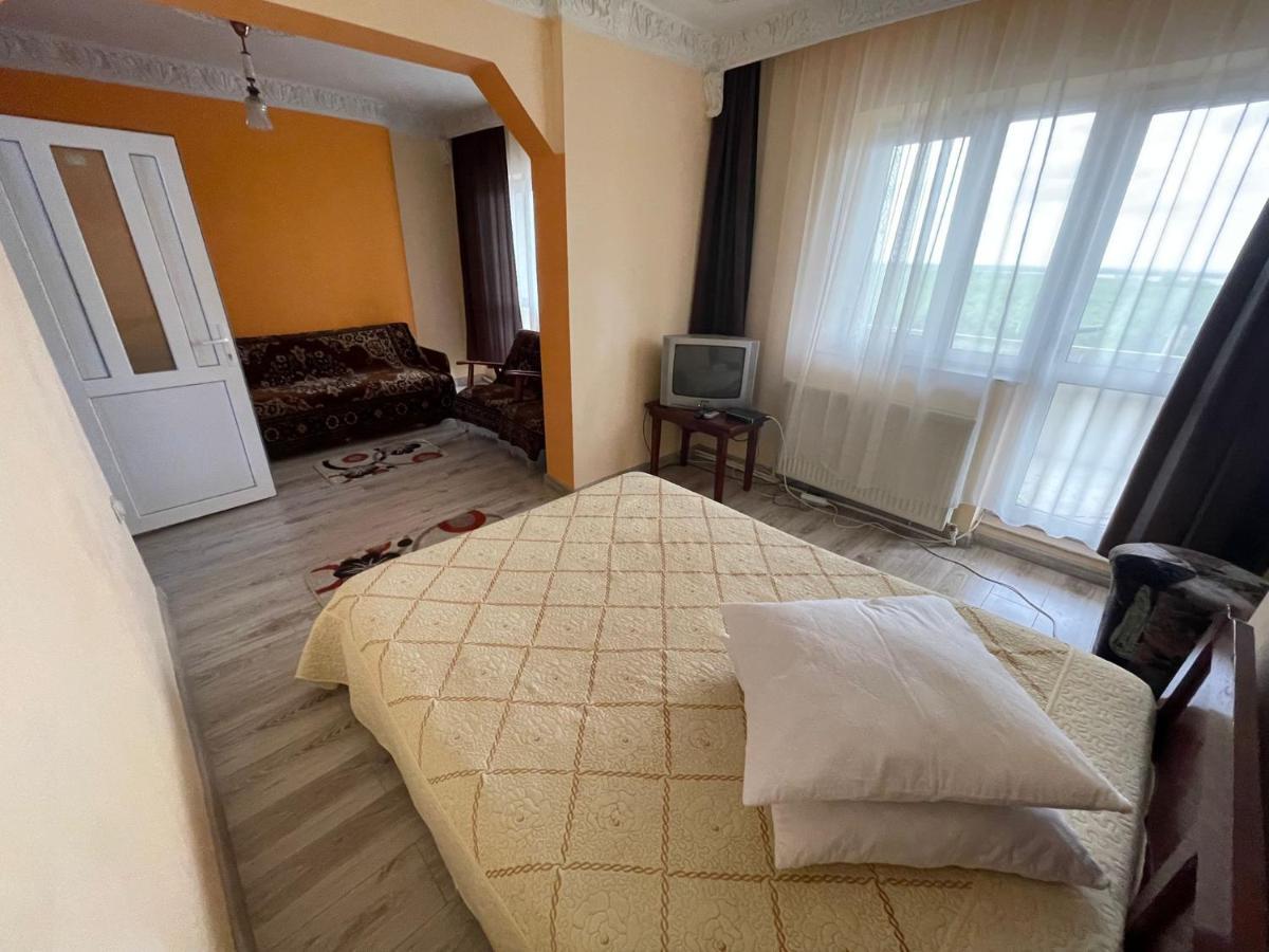 Motel Orion Obrejita Екстер'єр фото