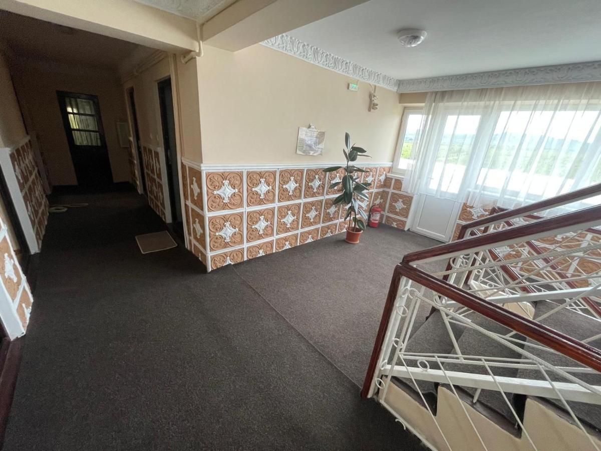 Motel Orion Obrejita Екстер'єр фото