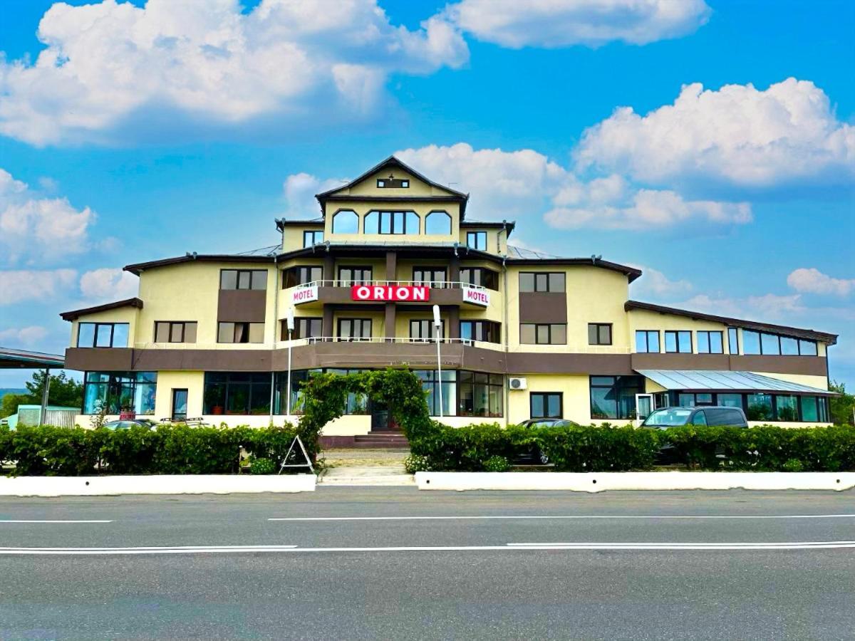 Motel Orion Obrejita Екстер'єр фото